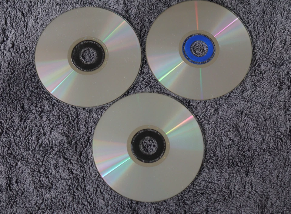 THIEF GOLD - 1999 PC CD-ROM Game Manuals x2 Discs 1 , 2 & Demo in Folding Sleeve - Image 2 of 4