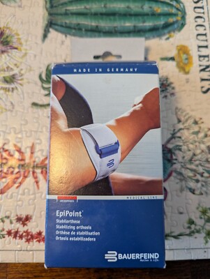 BAUERFEIND EpiPoint  Stabilizing brace for the treatment of tennis Elbow