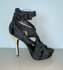 bcbg platform heels