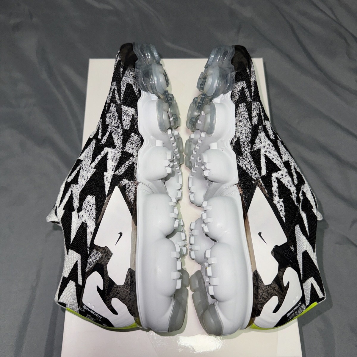 Size 7 - Nike Air VaporMax MOC 2 x Acronym Light Bone 2018  display picture 2