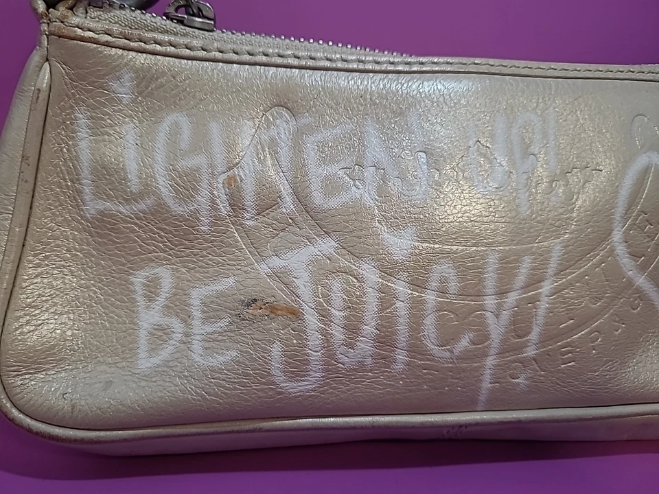 Mini Bolso Baguette Scottie Lighten Up Be Juicy Couture De Colección Y2K Juicy Cuero Foto 3 de 4