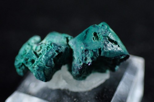 MALACHITE PSEUDOMORPHOSIS AFTER CUPRITE !!! Chessy, FRANCE - Picture 9 of 17