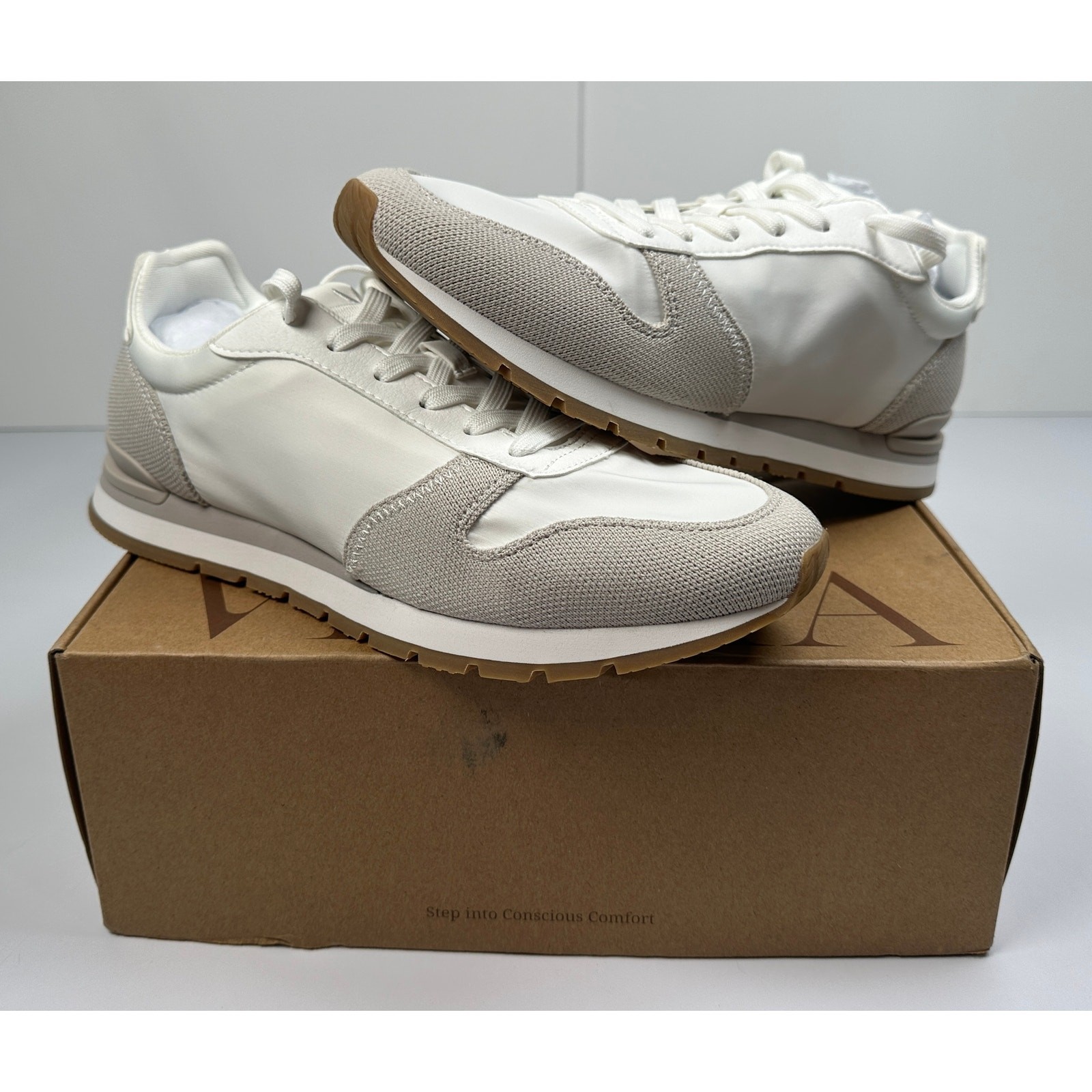 VIVAIA Unisex Allegro Satin Luxe Sneakers White Size W9 M7.5 NIB #08S