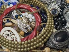 Vintage & Mod Some Signed Costume Jewelry Lot Small Priority Box FULL #144