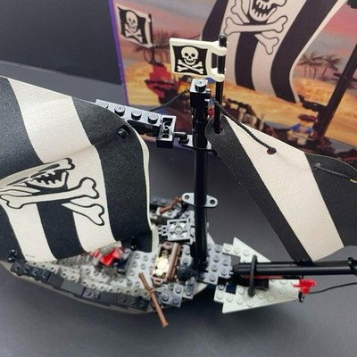 LEGO System Pirates Renegade Runner 6268 Vintage in 1993 w/Box
