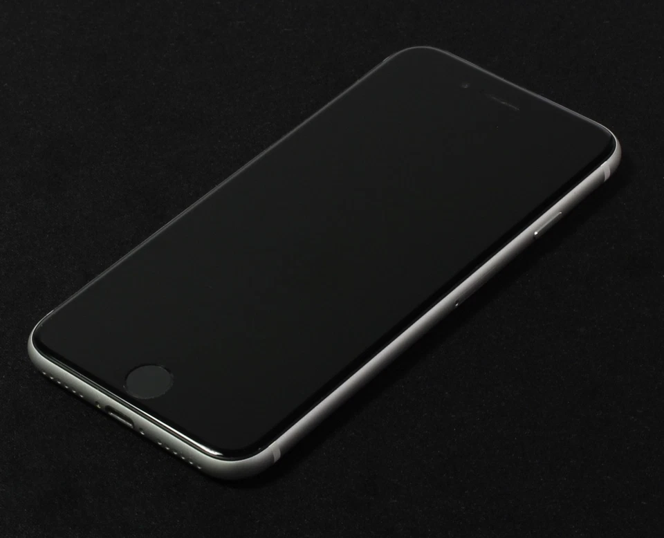 Apple iPhone SE (2020) - 4,7 Zoll Display - 64GB - White - ohne Simlock - Bild 2 von 2