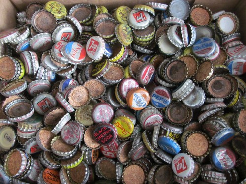 100 VINTAGE CORK SODA POP BOTTLE SODA CAPS RANDOM GRAB BAG VINTAGE SODA CAPS