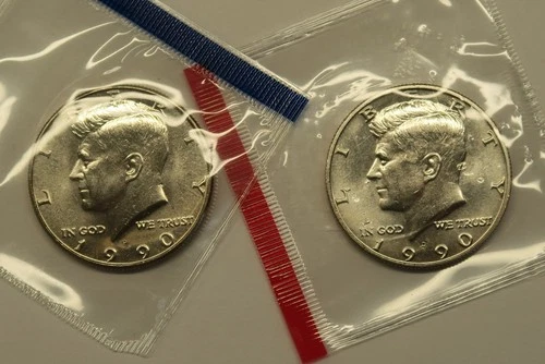 1990 P & D Uncirculated Kennedy Half Dollars in Mint Cello, Free Shipping