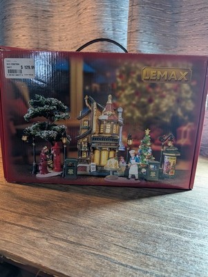 Lemax - Lucy's Chocolate Shop 15 PC Boxed Set