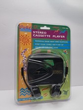 Reproductor de casete estéreo Lenoxx Electronics Street Beat 8940 negro con auriculares