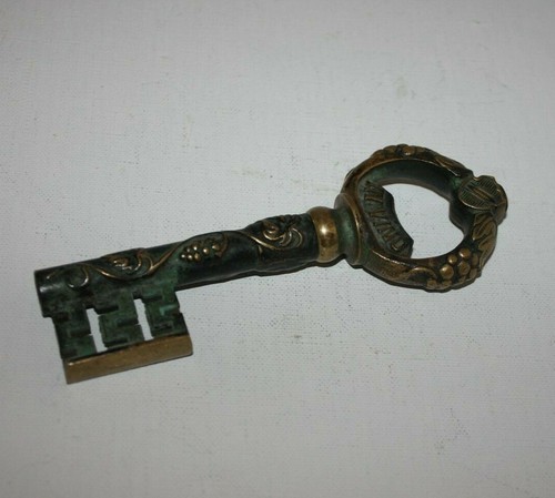 Korkenzieher Messing Bronze 187g massiv Patina grün Schlüssel form alt vintage - Picture 2 of 3