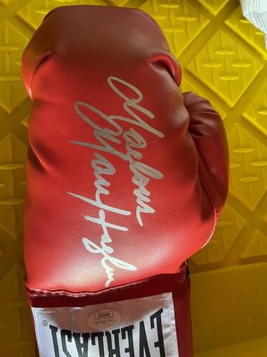 MARVELOUS MARVIN HAGLER SIGNED EVERLAST GLOVE  BOXING AUTOGRAPHED JSA COA CHAMP - Picture 1 of 5