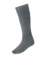 Lewis Zopfmuster mittelgrau Merinowolle Kilt Hose Socken Made in Scotland