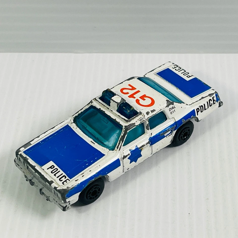 Matchbox 1979 SFPD Plymouth Gran Fury coche de policía g12 fundido a presión vintage blanco azul Foto 3 de 4