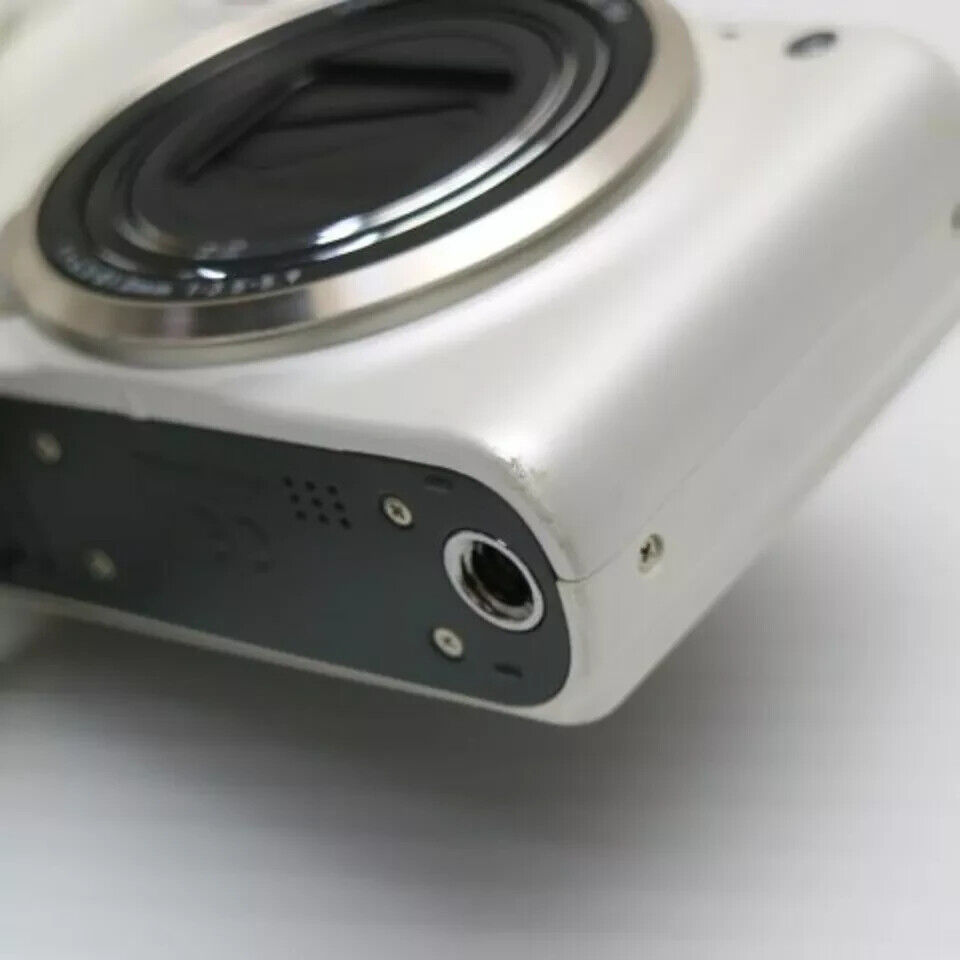 Casio EXILIM EX-ZR800 16.1MP Digital Camera - White for sale Casio EXILIM EX-ZR800 16.1MP Digital Camera - White for sale