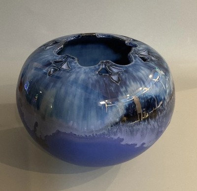 Blau Matt Keramik Keramik Vase Signiert auf Sockel 4 Zoll Hoch Top Zustand