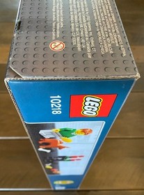 LEGO Creator 10218 Pet Shop - New In Sealed Box - Retired, rare collectible