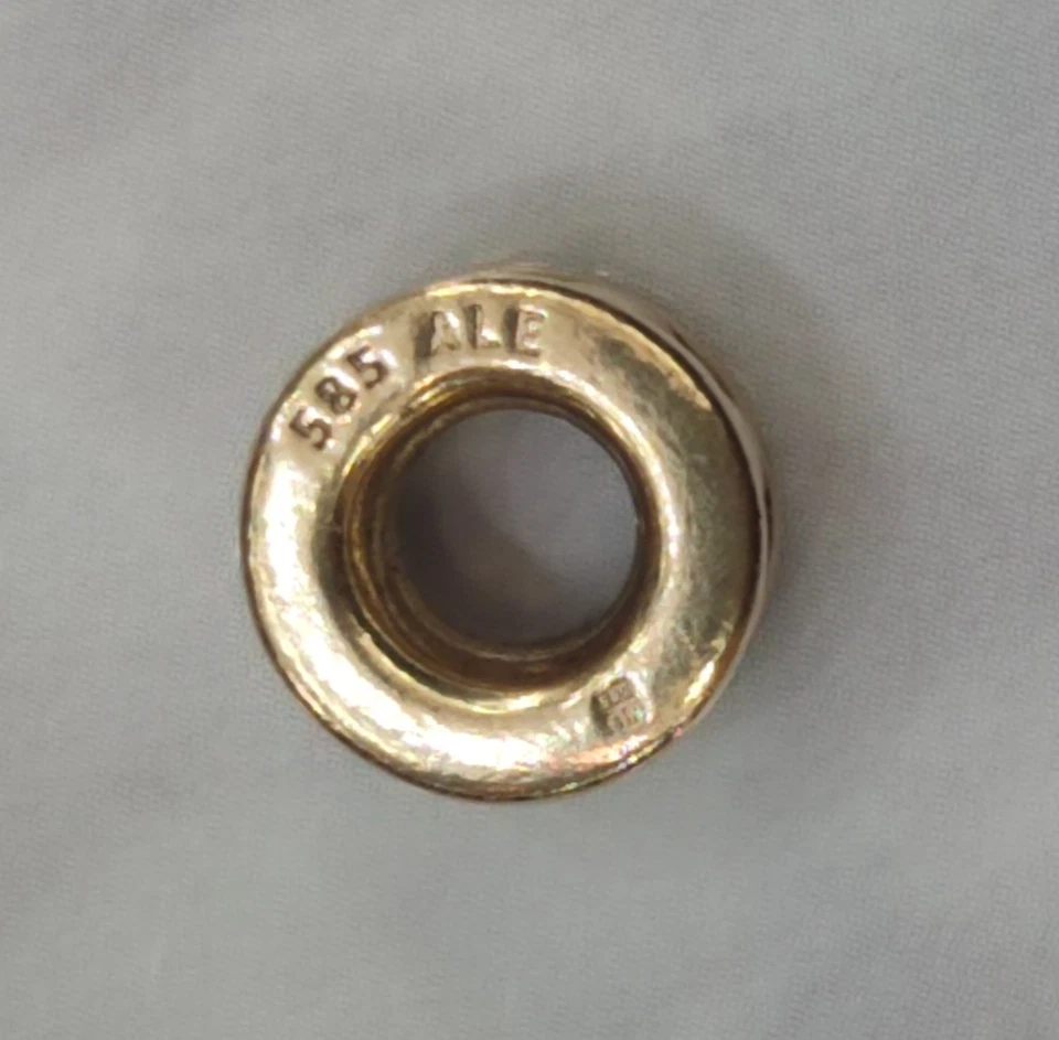 Pandora Oro 14ct Criss Cruz Espaciador Dije Genuino 585 ALE Retirado Raro Usado en Excelente Condición Foto 3 de 4