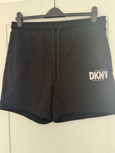 DKNY Women Shorts 16 - Picture 2 of 3