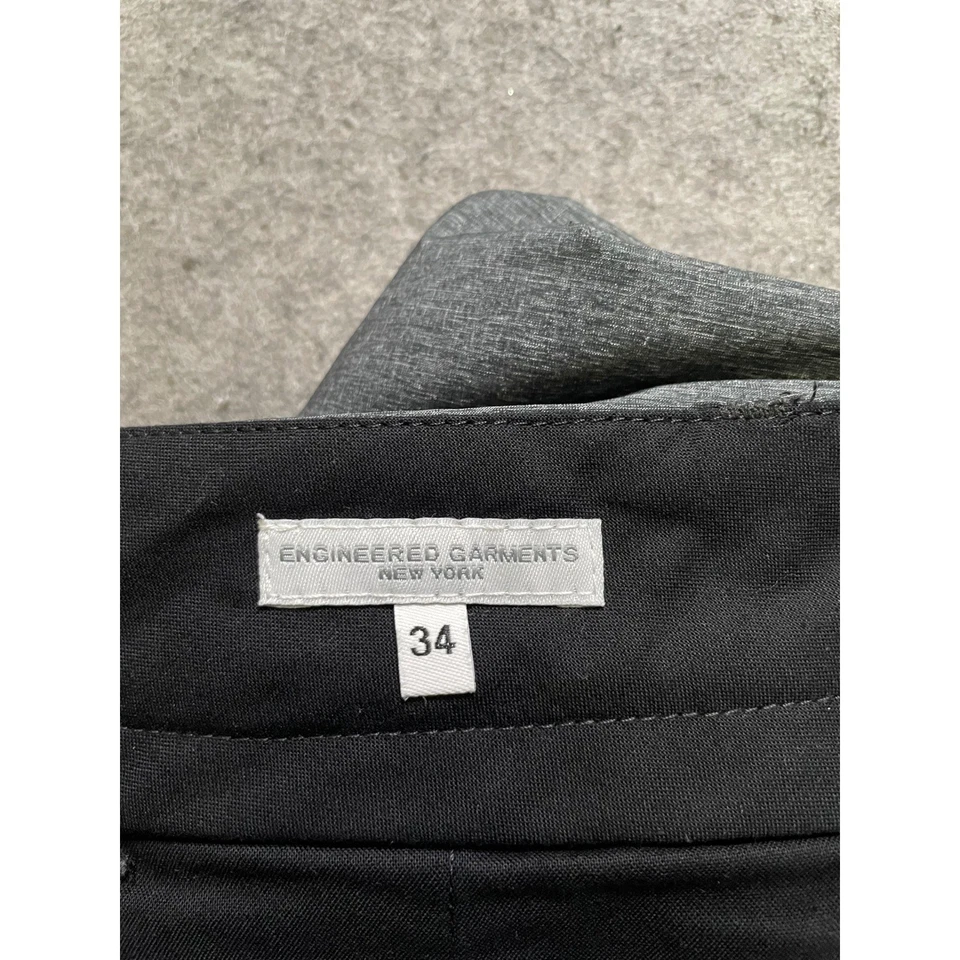 Engineered Garments Hombres Frente Plano Gris Carbón Poliéster Performance Pantalones 34 Foto 4 de 4