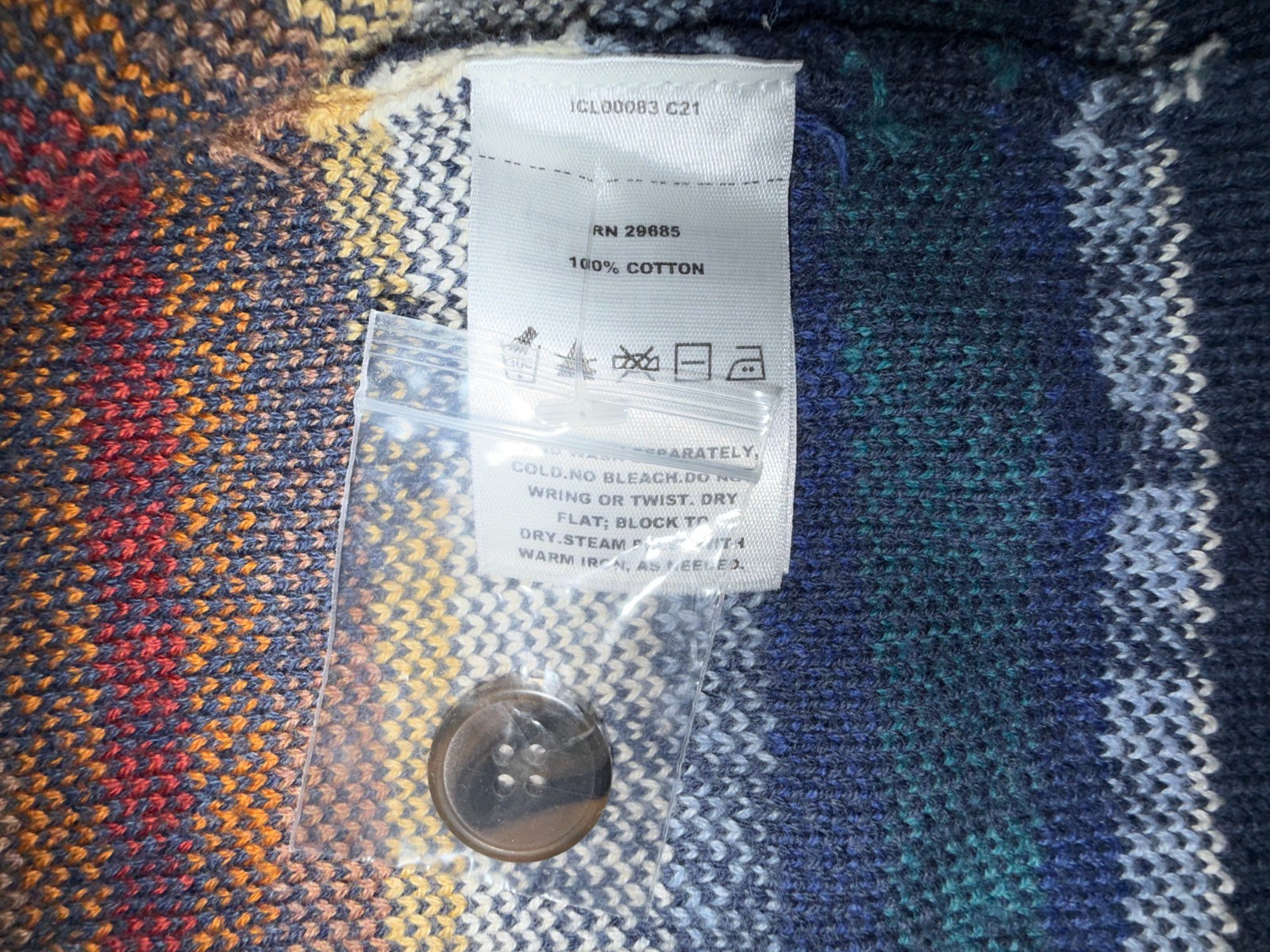 Authentic ""OG"" PENDLETON Aztec Pattern Button D… - image 4