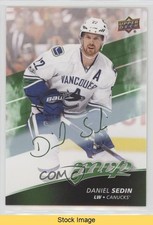 2017-18 Upper Deck MVP Green Script Daniel Sedin #156 HOF READ 1o7y