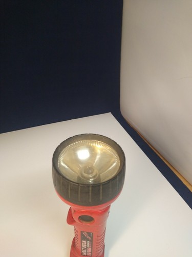 LINTERNA MILWAUKEE ROJA 12v 14.4v 49-24-0155  - Imagen 3 de 4
