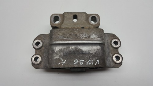 VW Volkswagen Passat B6 2007 1.9 Tdi Linke Seite Getriebe Halterung 3C0199555