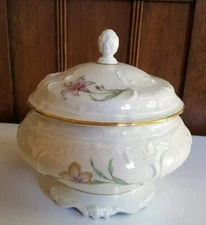 ROSENTHAL PORCELAIN FLORAL COVERED CANDY DISH