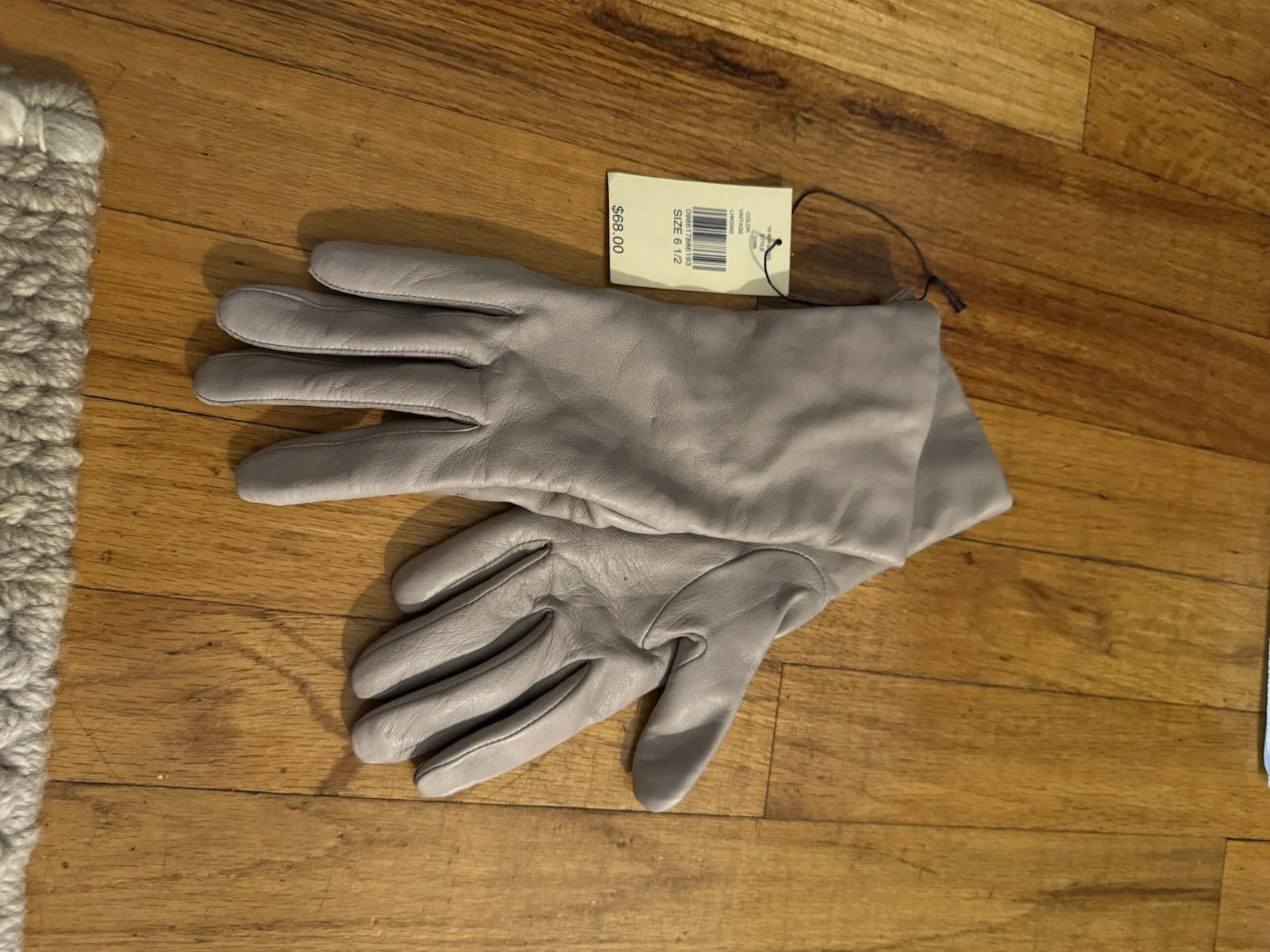 Lord and Taylor Cashmere Lined Gloves Leather 6.5 size Cold Weather Grey