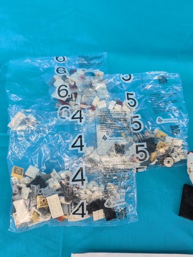 LEGO Star Wars Tantive IV 25 Year Anniversary Set 75376 - Picture 8 of 8