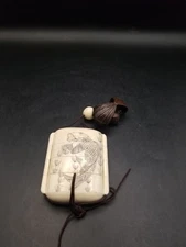 4-section INRO w/bat Netsuke signed