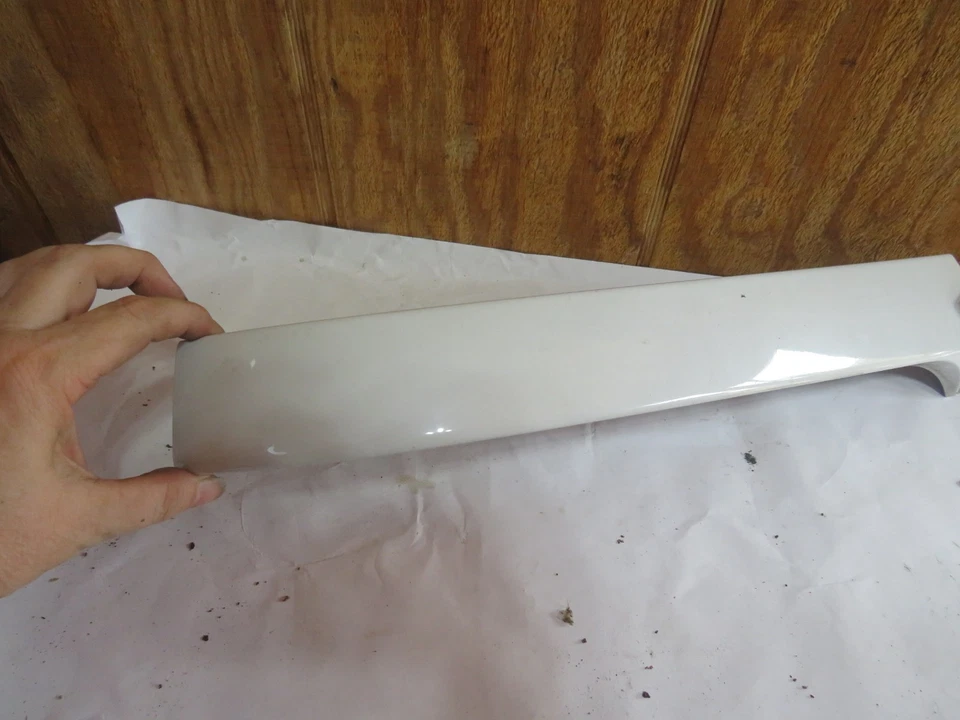 Ford LCF International 2006 panel de llenado pasajero derecho RH R Foto 3 de 4