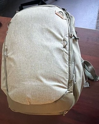 Peak Design Travel Backpack 45L Sage Green
