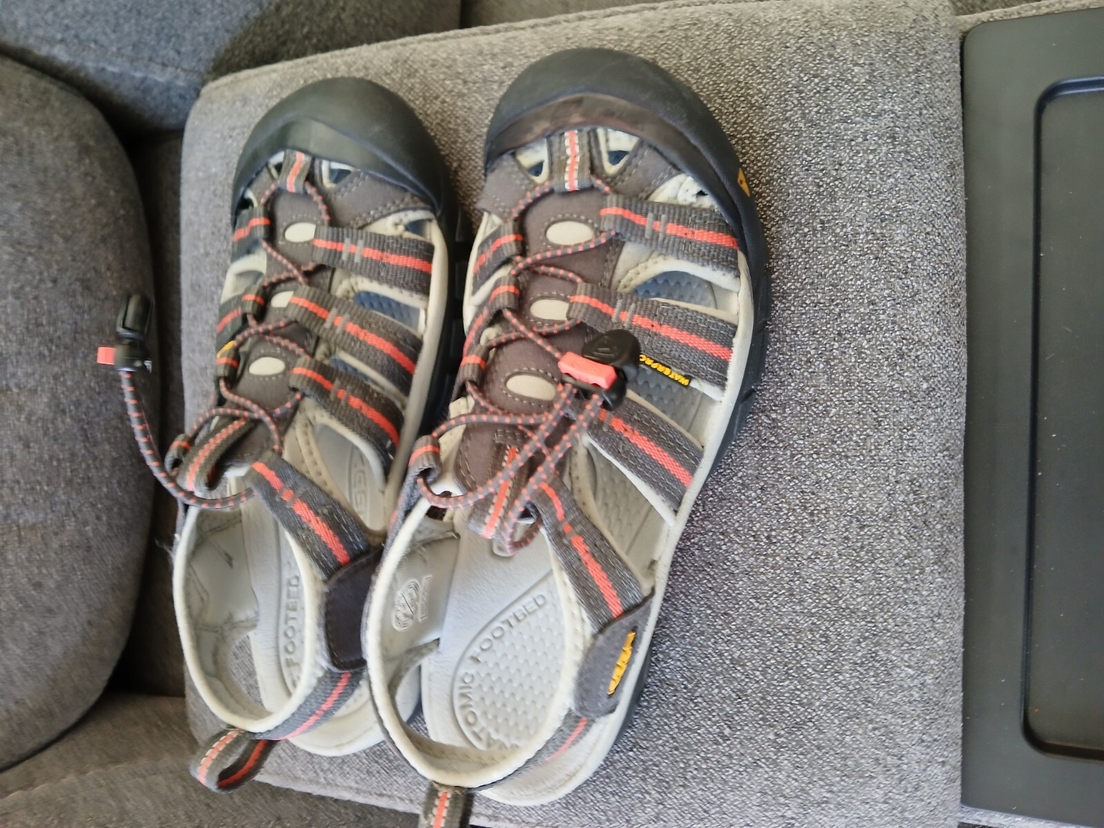 Scarpe da trekking acqua Keen Newport donna taglia 7 5M DISPLAY