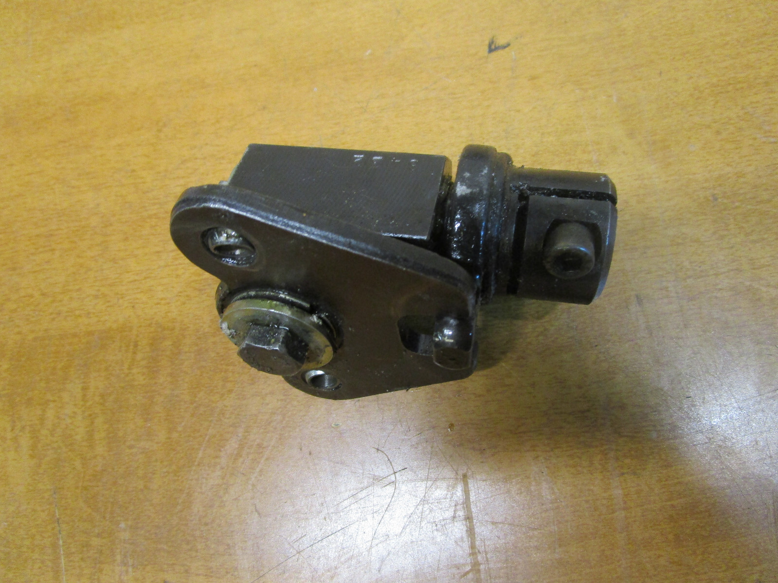 Ferrari 348, Mondial t - Gear Lever Translater Assy  P/N 148077