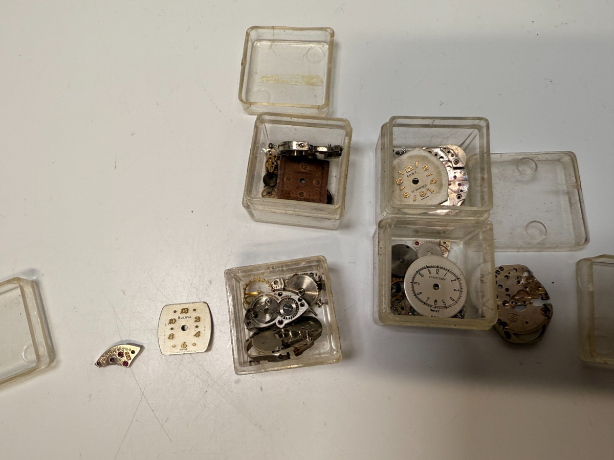 Vintage 50s Ladies Watch Lot Vintage Bulova, Bradley, Timex, etc. Lot of 50 Ladies  main image 3