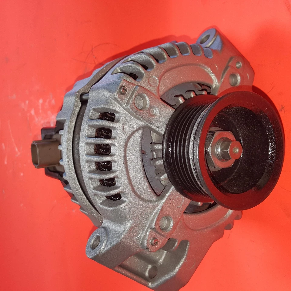 2003 a 2005 Honda Accord 4 cilindros 2,4 litros motor 130 AMP alternador - Imagem 2 de 4