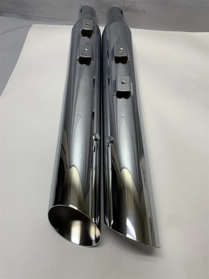 Harley-Davidson 07-17 Softail Slim Khrome Werks 3" Slash Cut Slip-On Mufflers  - Image 4 of 4