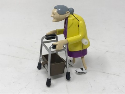 Racing Grannies - rasende Omas - aufziehbare Oma mit Gehwagen - Neuwertig