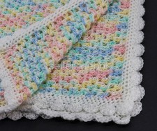 Handmade acrylic crochet baby blanket 31x34 scalloped boarder GREAT for showers