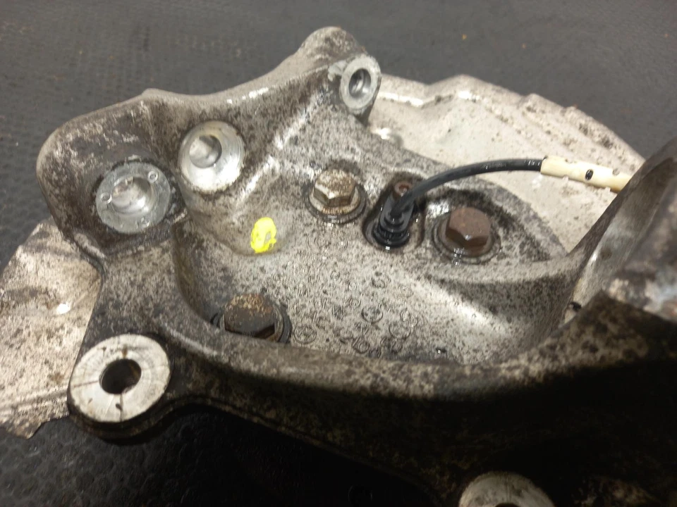 BMW 3 SERIES Wheel Hub Stub Axle O/S 2005-2013 3.0L Diesel Front RH - Image 2 of 4