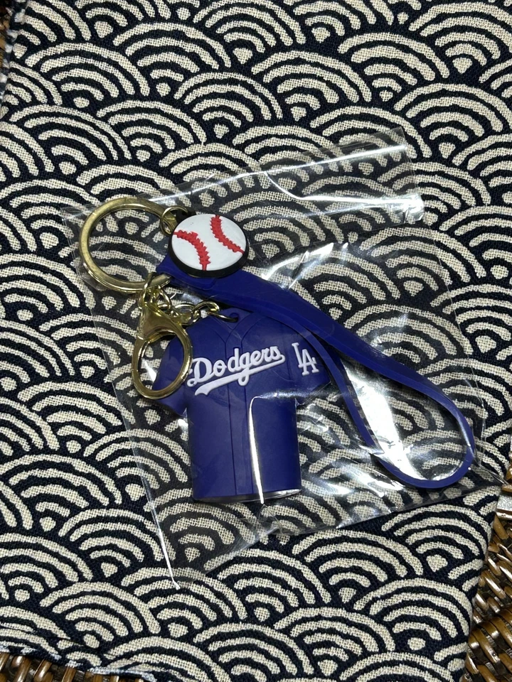 Clayton Kershaw LA Dodgers Durable 3D Vinyl Gold Jersey Keychain w/ Baseball Tag - Image 2 of 3