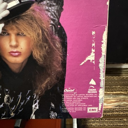 Poison / Look What The Cat Dragged In LP Capitol Enigma 12523 - Picture 9 of 15