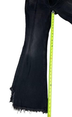 Free People Women’s Flare Frayed Hem Jeans Black Ash Size 27 - Picture 11 of 15
