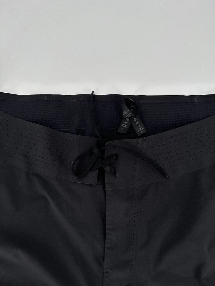Pantalones Cortos de Gimnasio Lululemon Para Hombre con Cordones Negros Talla 38 Foto 2 de 4