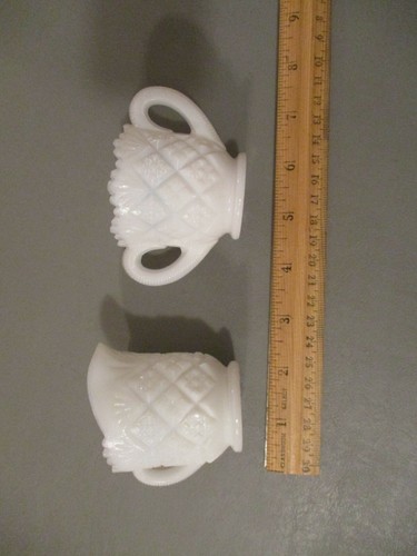 Vintage Westmoreland Thumbelina Child's Milk Glass Sugar and Creamer - Picture 12 of 12