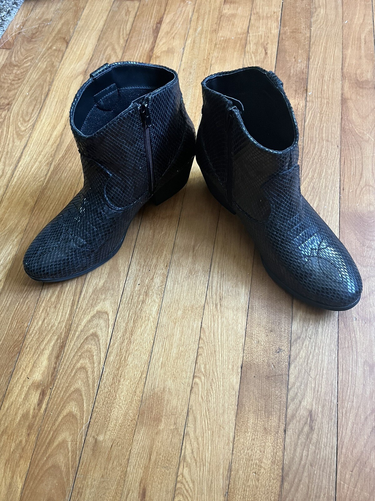 Kohls SO Women's Ankle BOOTS Black 