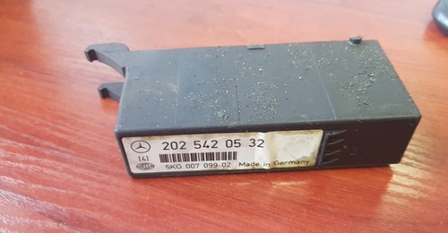 mercedes c class light control unit w202 2025420532 - 第 2/2 張圖片