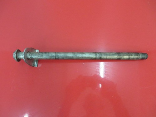 SUZUKI GSF600 Bandit Hinterachse Achse hinten gebraucht